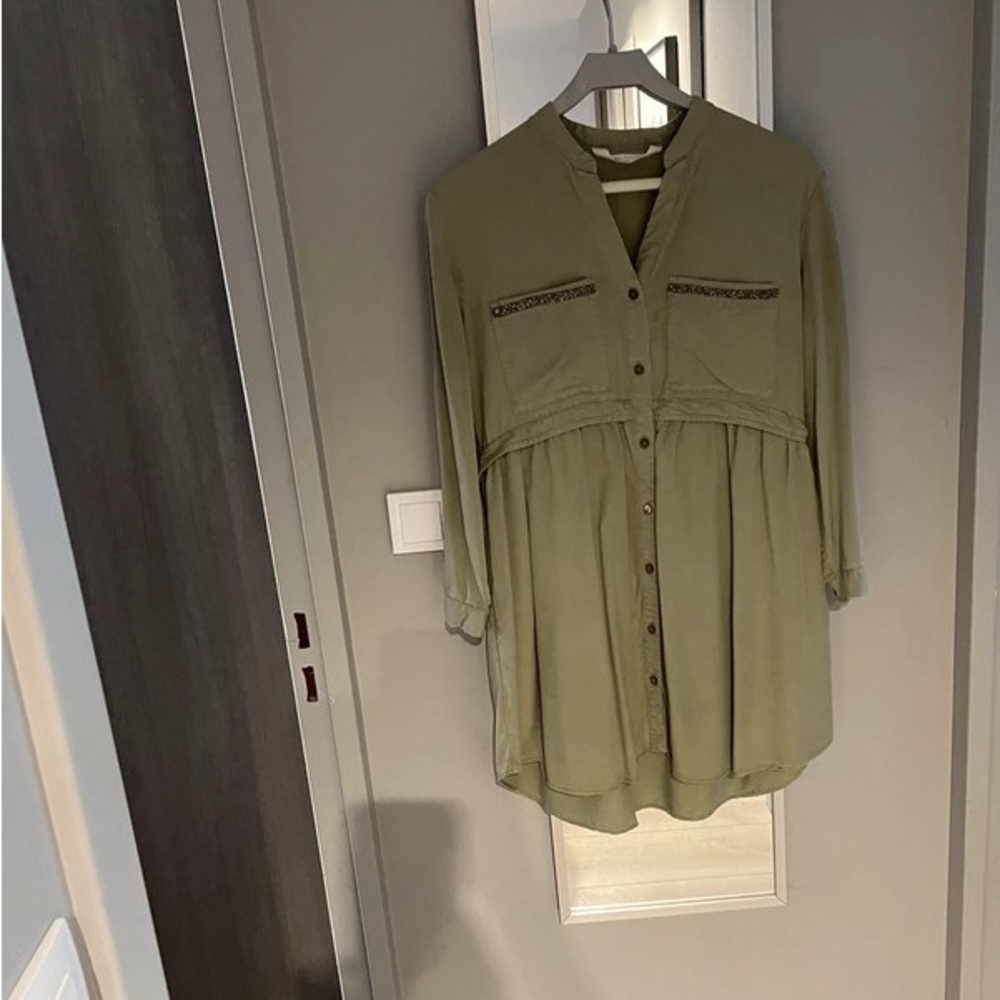 Zara dress. Sleeves fold up to be 3/4 length. Size S - Picture 2 of 3